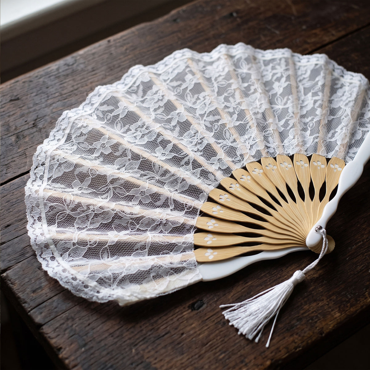 Éventail de mariée coquillage blanc OLILLY, cadeau pour la future mariée