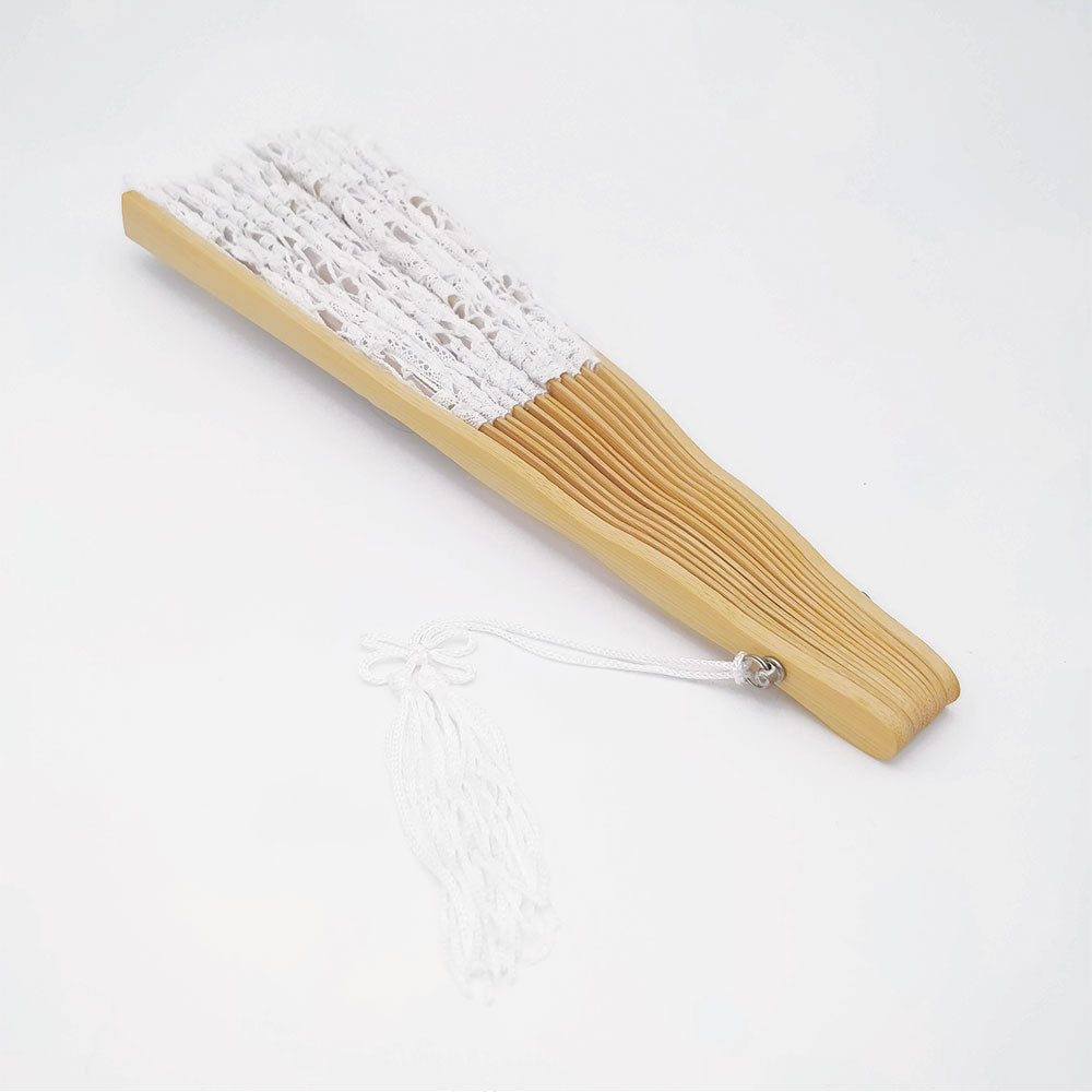 Éventail de Mariée OLILLY – Dentelle Blanche & Bois Naturel – 37 cm