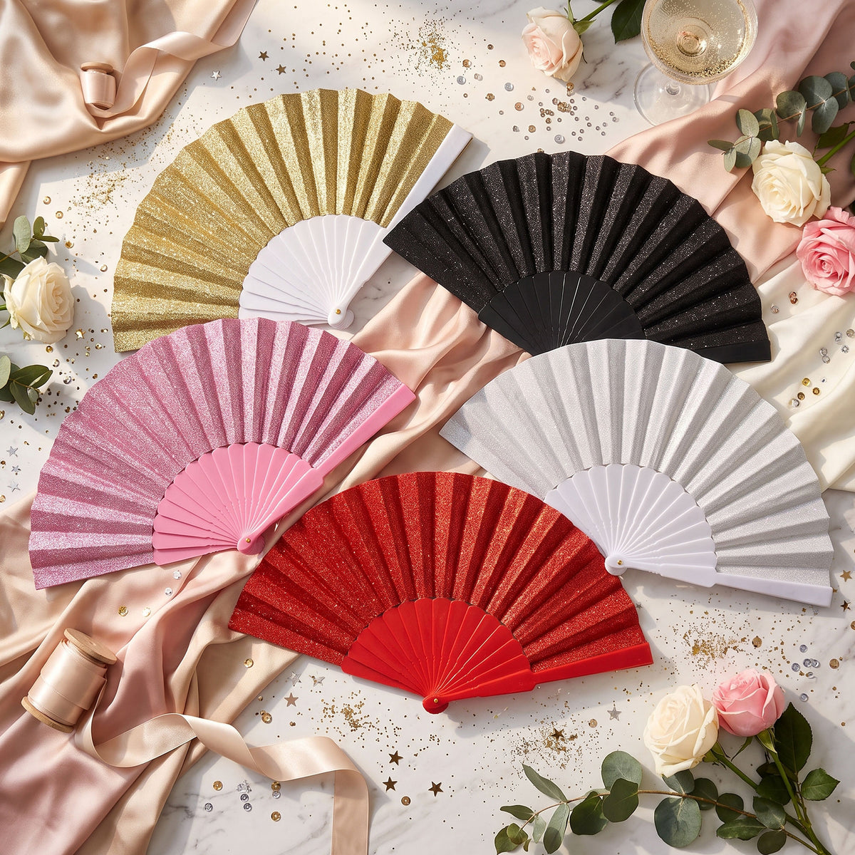 Collection d'éventails pailletés OLILLY, tissu glitter et structure plastique